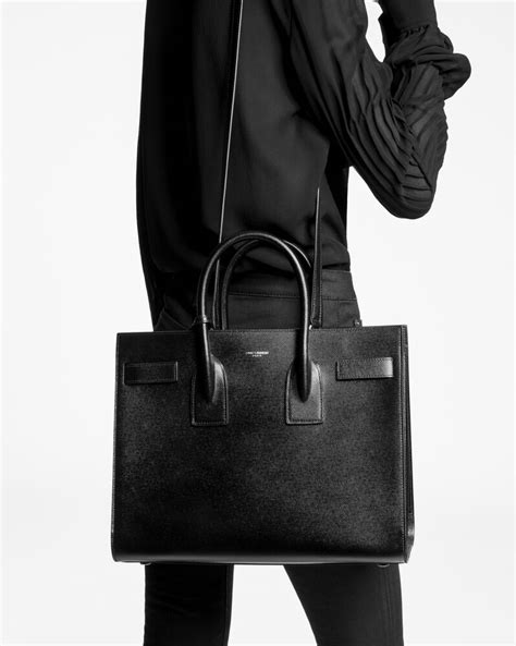 sac a main yves saint laurent rouge|SAC DE JOUR IN SUPPLE GRAINED LEATHER .